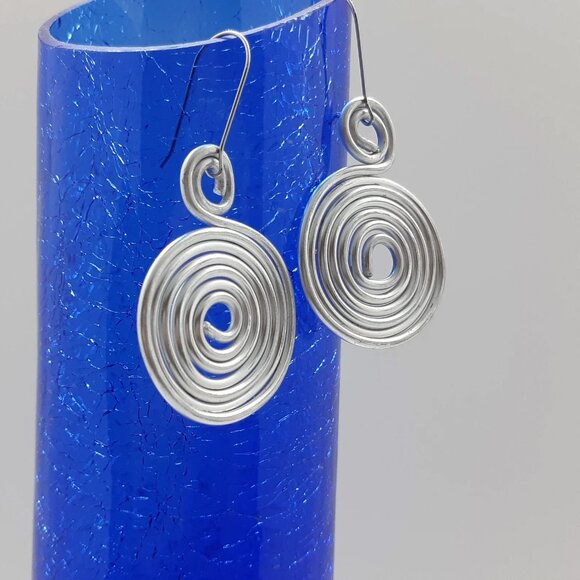 Bold Spiral Dangle Earrings Handcrafted in Canada - Picture 7 of 8